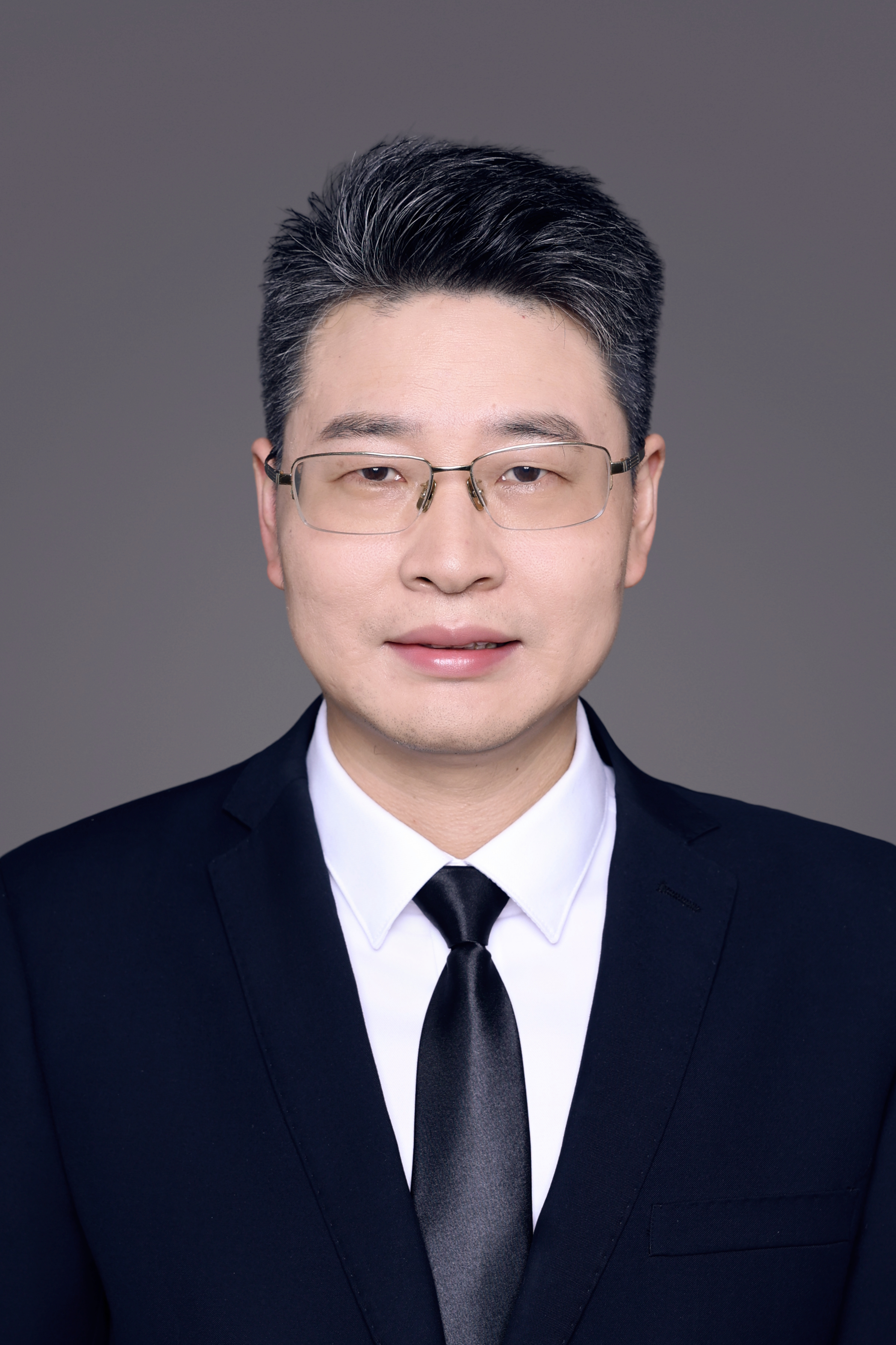 付奎  党委副书记、院长